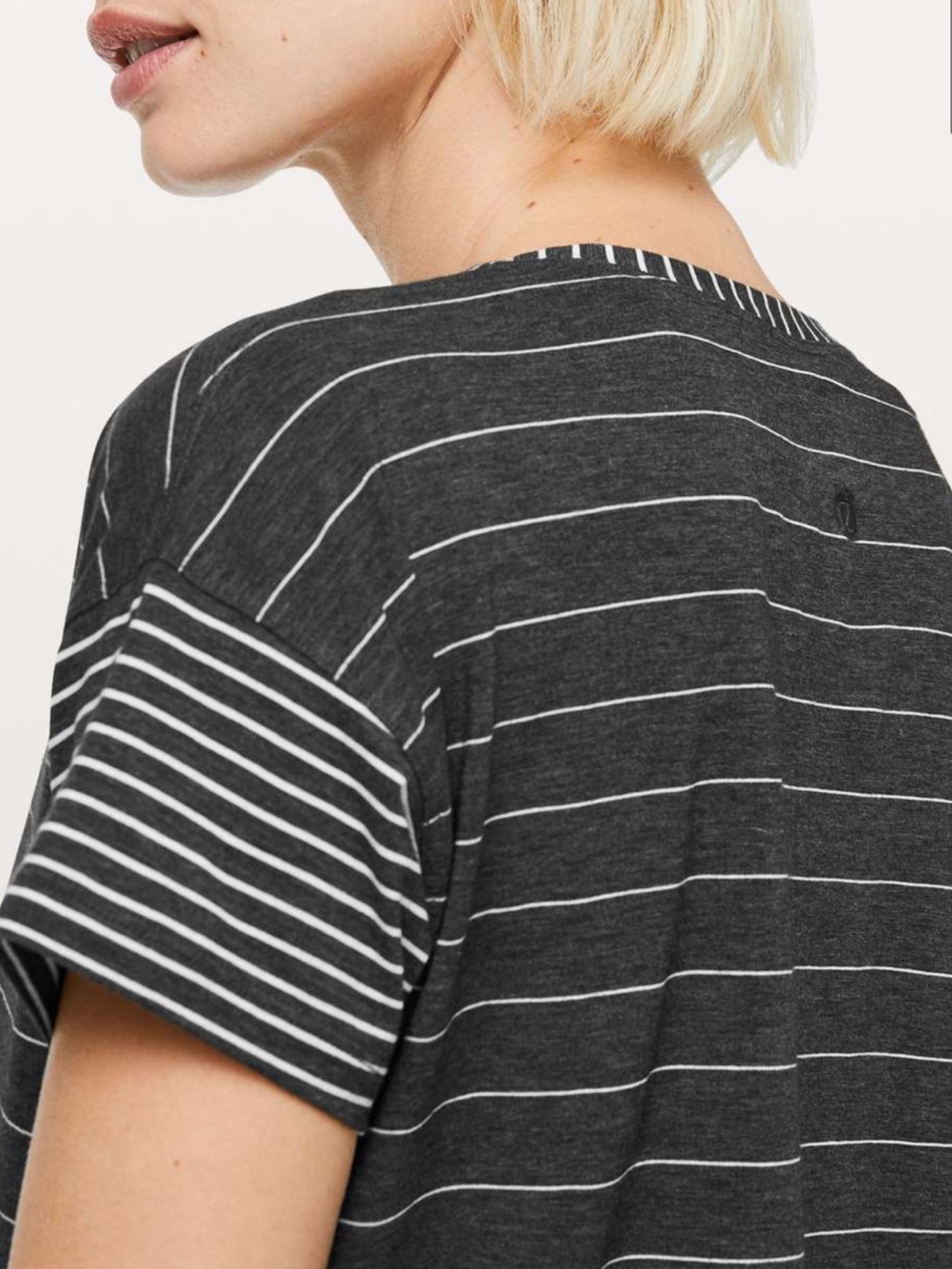 Lululemon Cates Tee - Picture 4 of 11